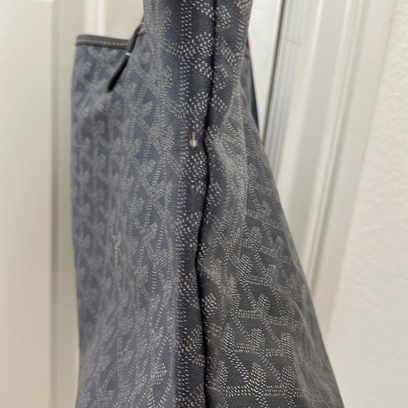 Goyard Saint Louis PM Tote - Grey 100% Authentic - Picture 4 of 10
